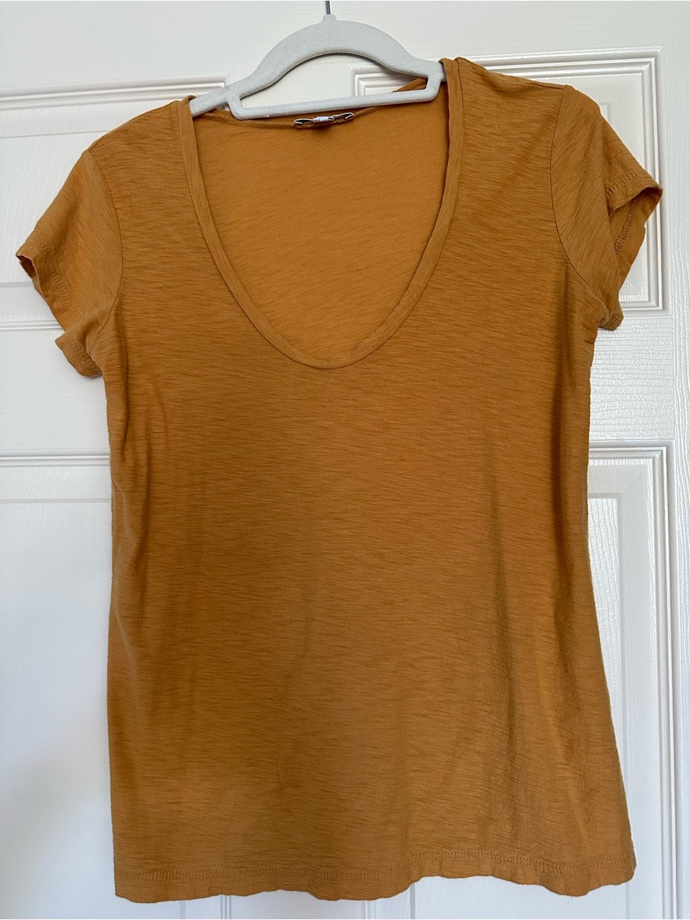 James Perse Short Sleeve Scoop Neck Tee - Mustard gold